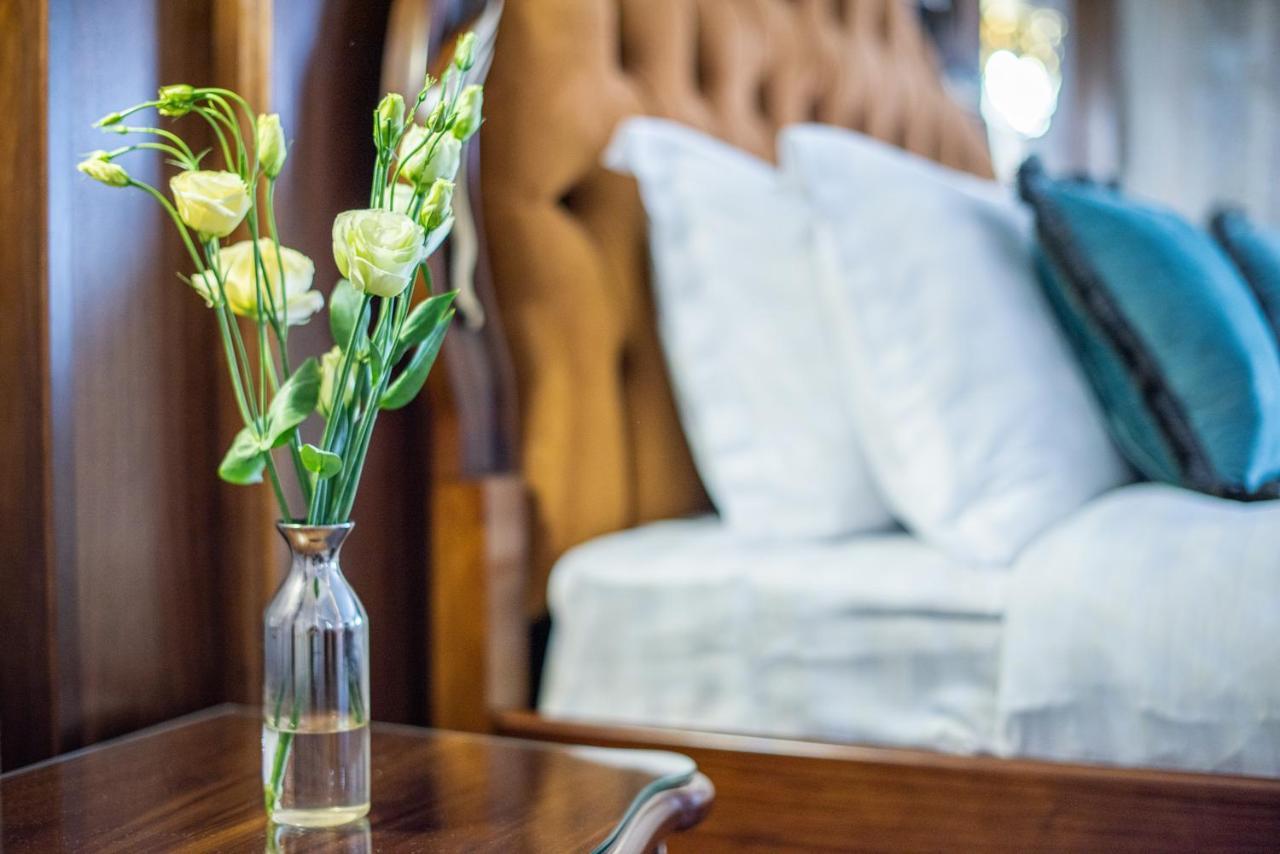 Manor Hotel Tasjkent Eksteriør billede